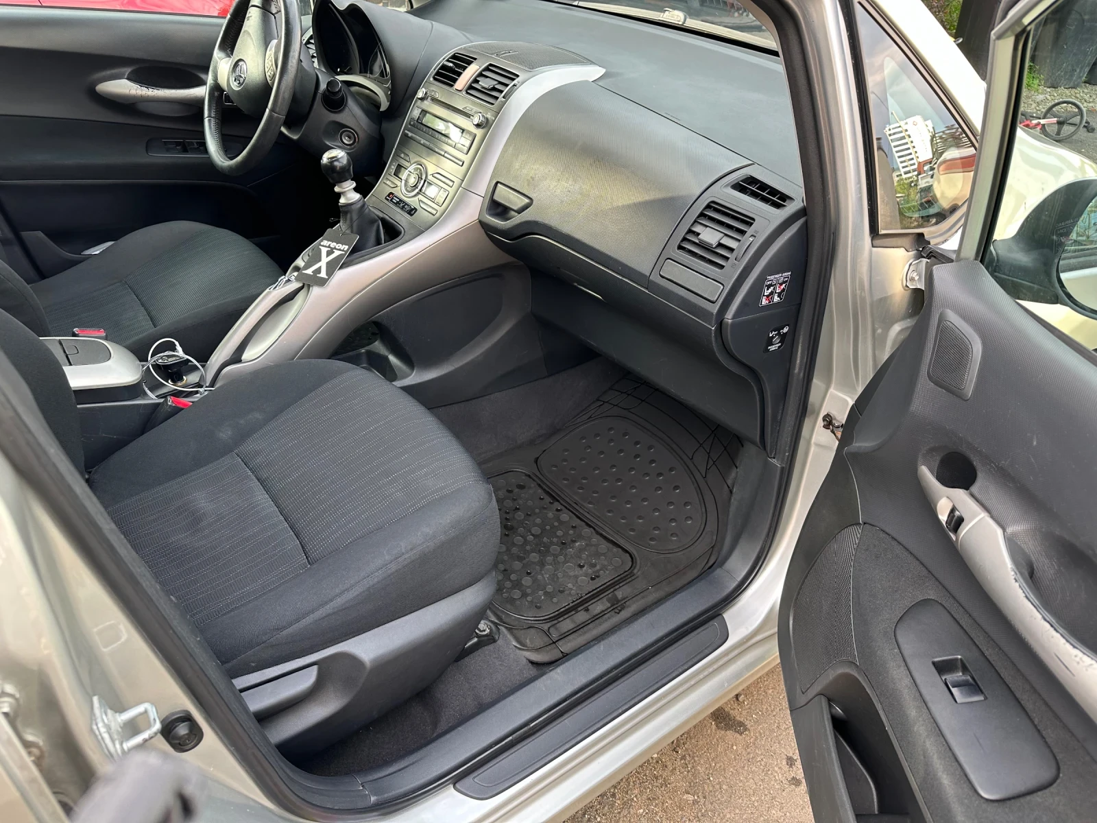 Toyota Auris 2.0 D4d 126кс.  - изображение 8