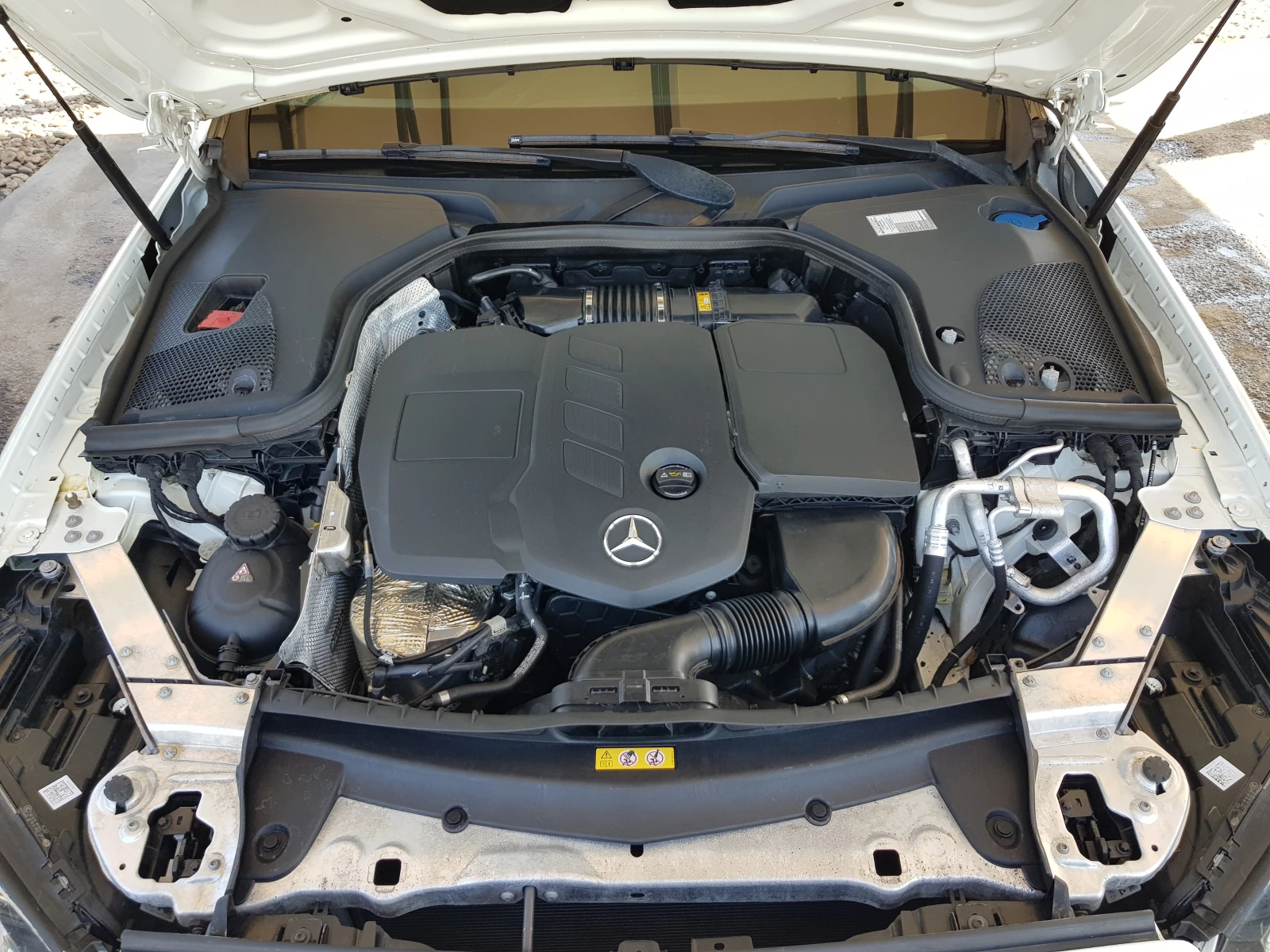 Mercedes-Benz E 220 D 4matic /02/2020г. EURO 6D ЛИЗИНГ | Mobile.bg — изображение 16