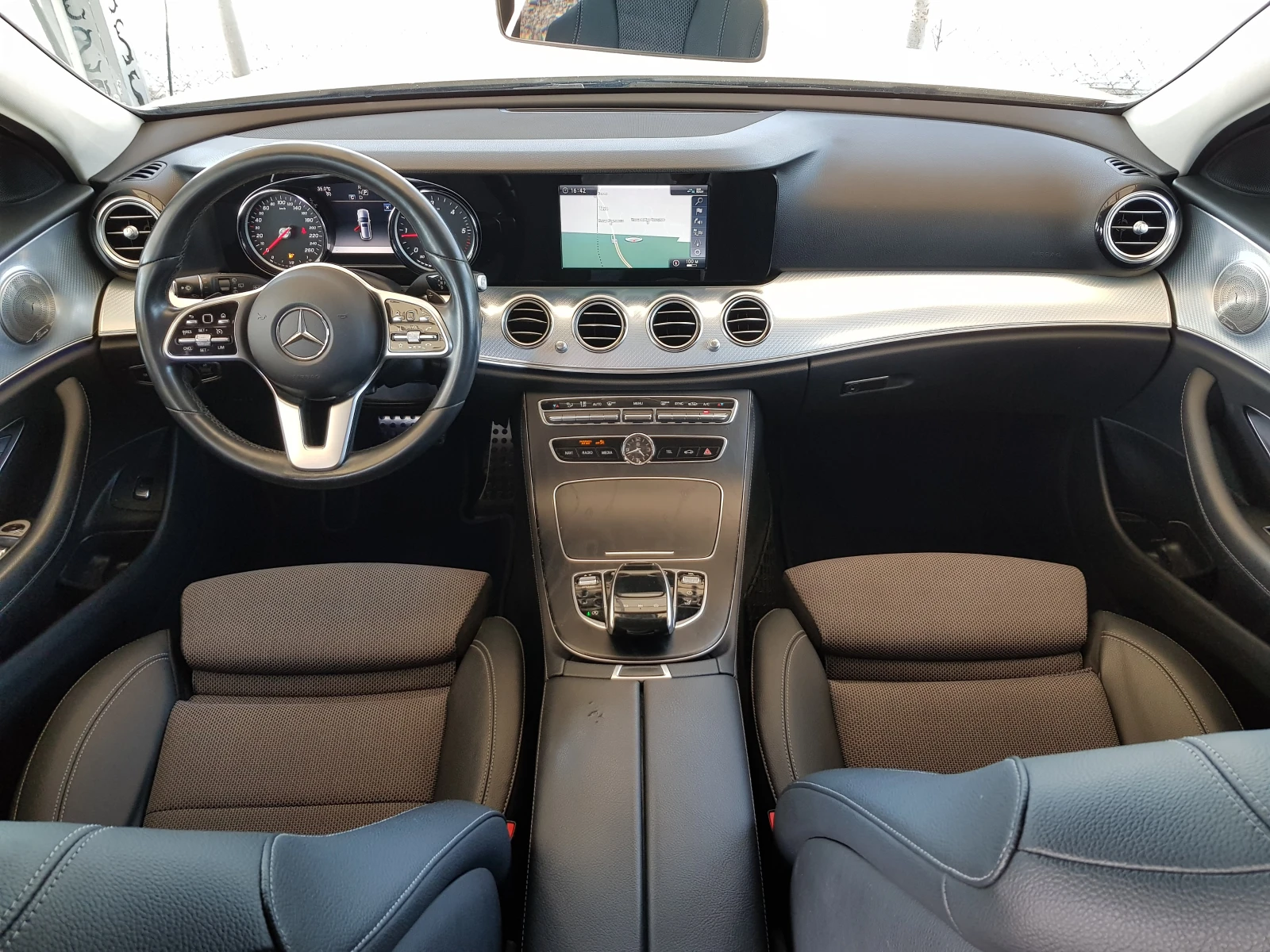 Mercedes-Benz E 220 D 4matic /02/2020г. EURO 6D ЛИЗИНГ | Mobile.bg — изображение 10