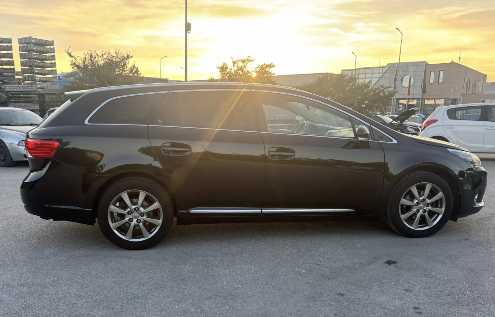 Toyota Avensis 1.8i Executive  АВТОМАТИК EURO5 АЛКАНТАРА | Mobile.bg — изображение 7