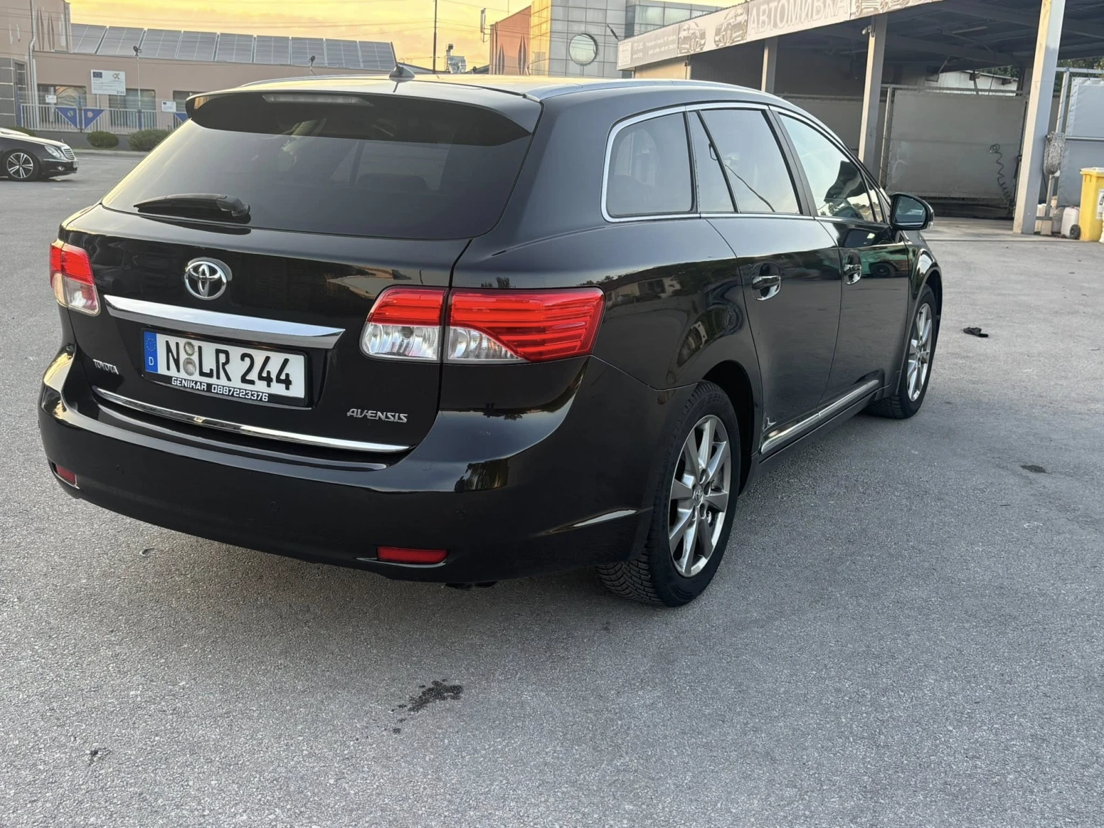 Toyota Avensis 1.8i Executive  АВТОМАТИК EURO5 АЛКАНТАРА | Mobile.bg — изображение 4