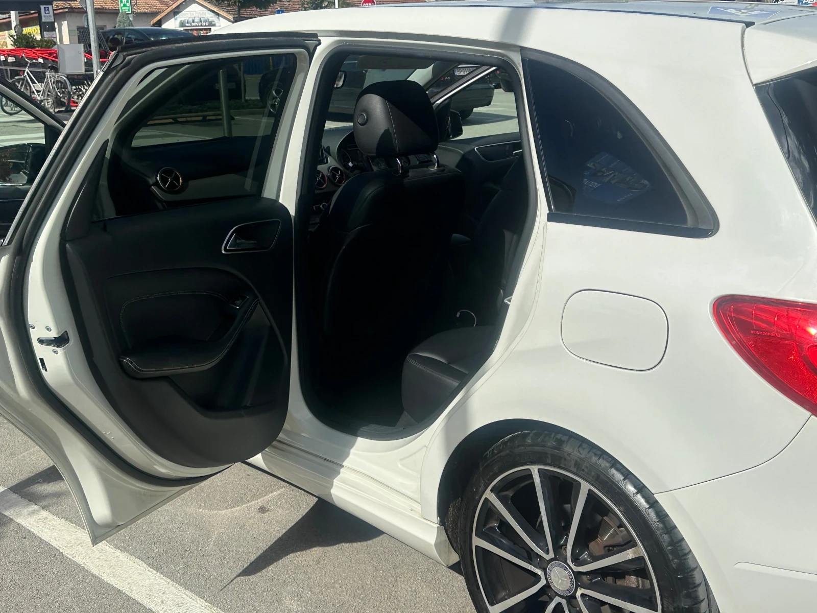 Mercedes-Benz B 180  - изображение 9