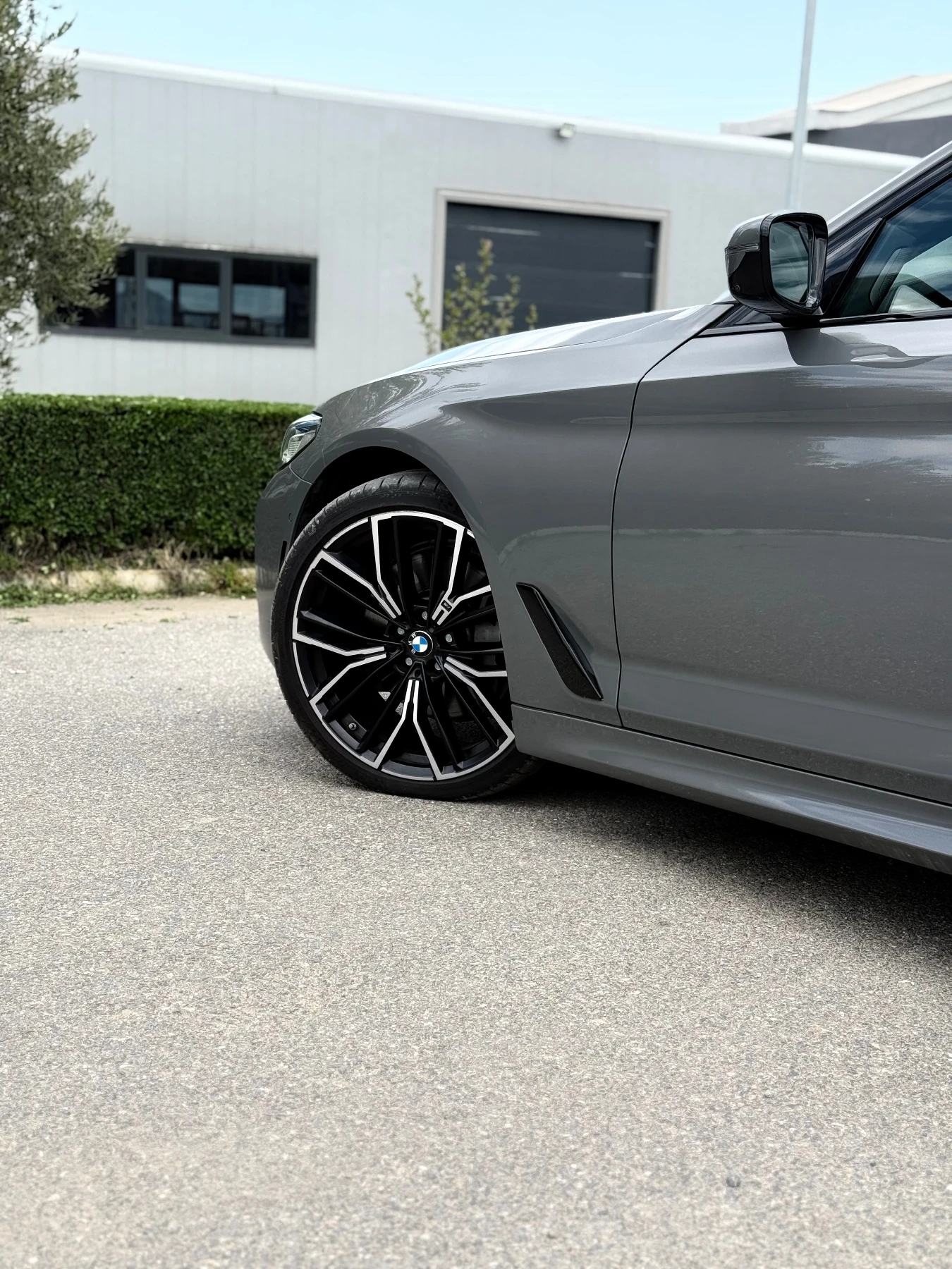 BMW 540 xDrive/M-Performance/Lazer/Mild hybrid/360, снимка 17 - Автомобили и джипове - 52805192