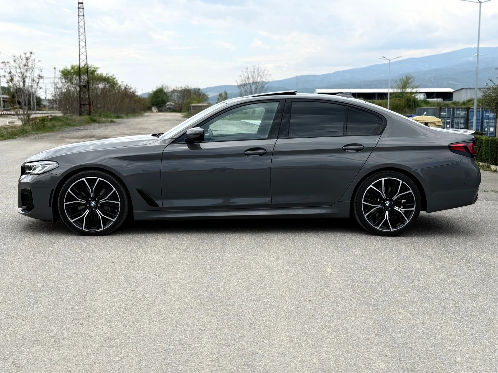 BMW 540 xDrive/M-Performance/Lazer/Mild hybrid/360, снимка 8 - Автомобили и джипове - 52805192