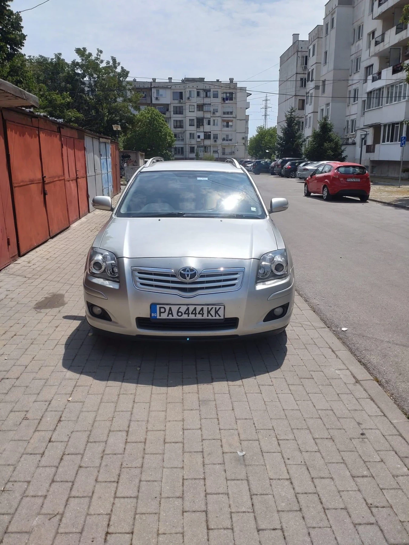 Toyota Avensis 2.2 D4D - изображение 3