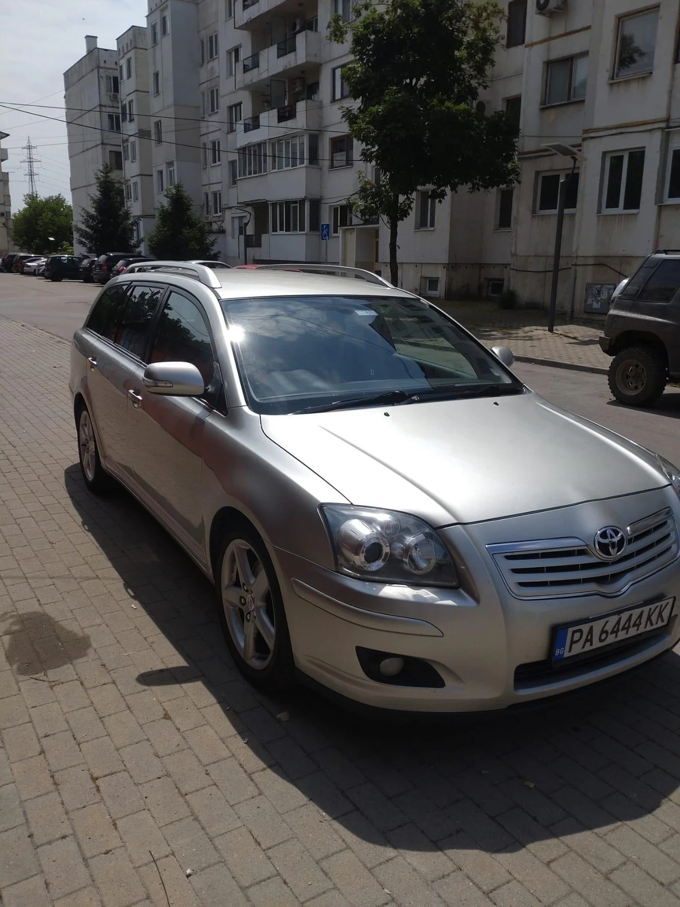 Toyota Avensis 2.2 D4D - изображение 2