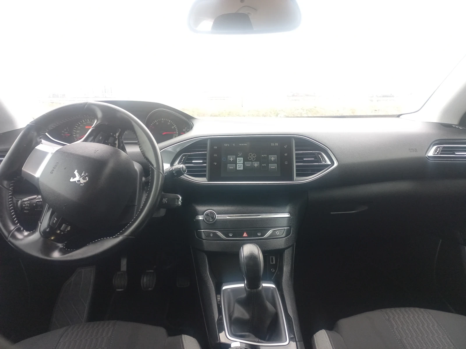 Peugeot 308 1, 2 I  STYLE, снимка 12 - Автомобили и джипове - 53733858