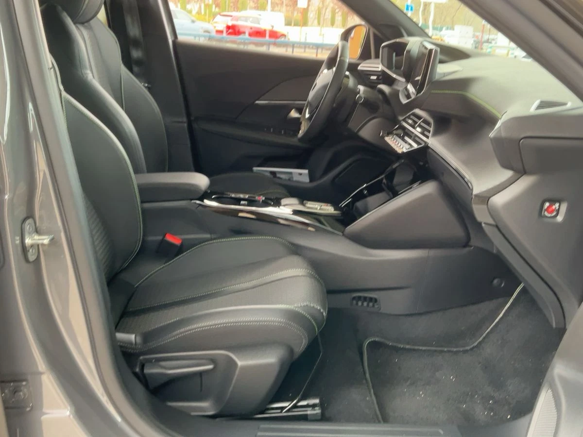Peugeot 2008 electric , снимка 7 - Автомобили и джипове - 53812606