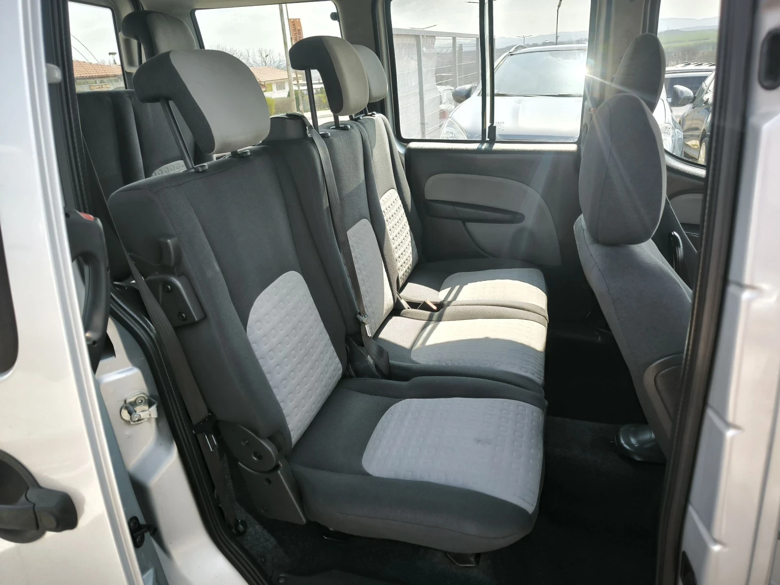 Fiat Doblo 1.4i, снимка 10 - Автомобили и джипове - 53974452