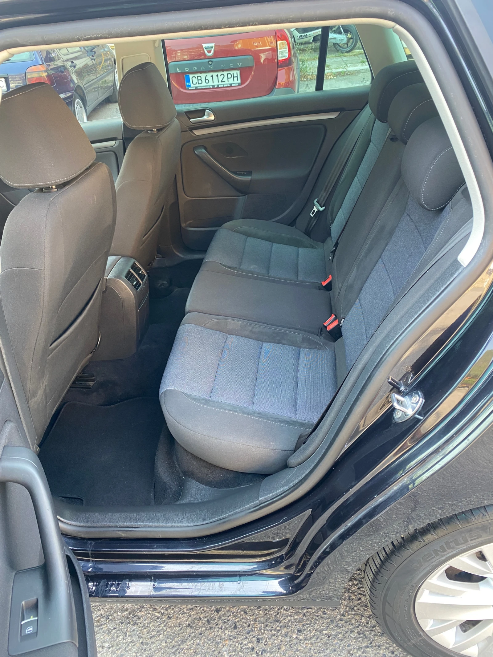 VW Golf 6 Style 140 кс, снимка 10 - Автомобили и джипове - 54163450