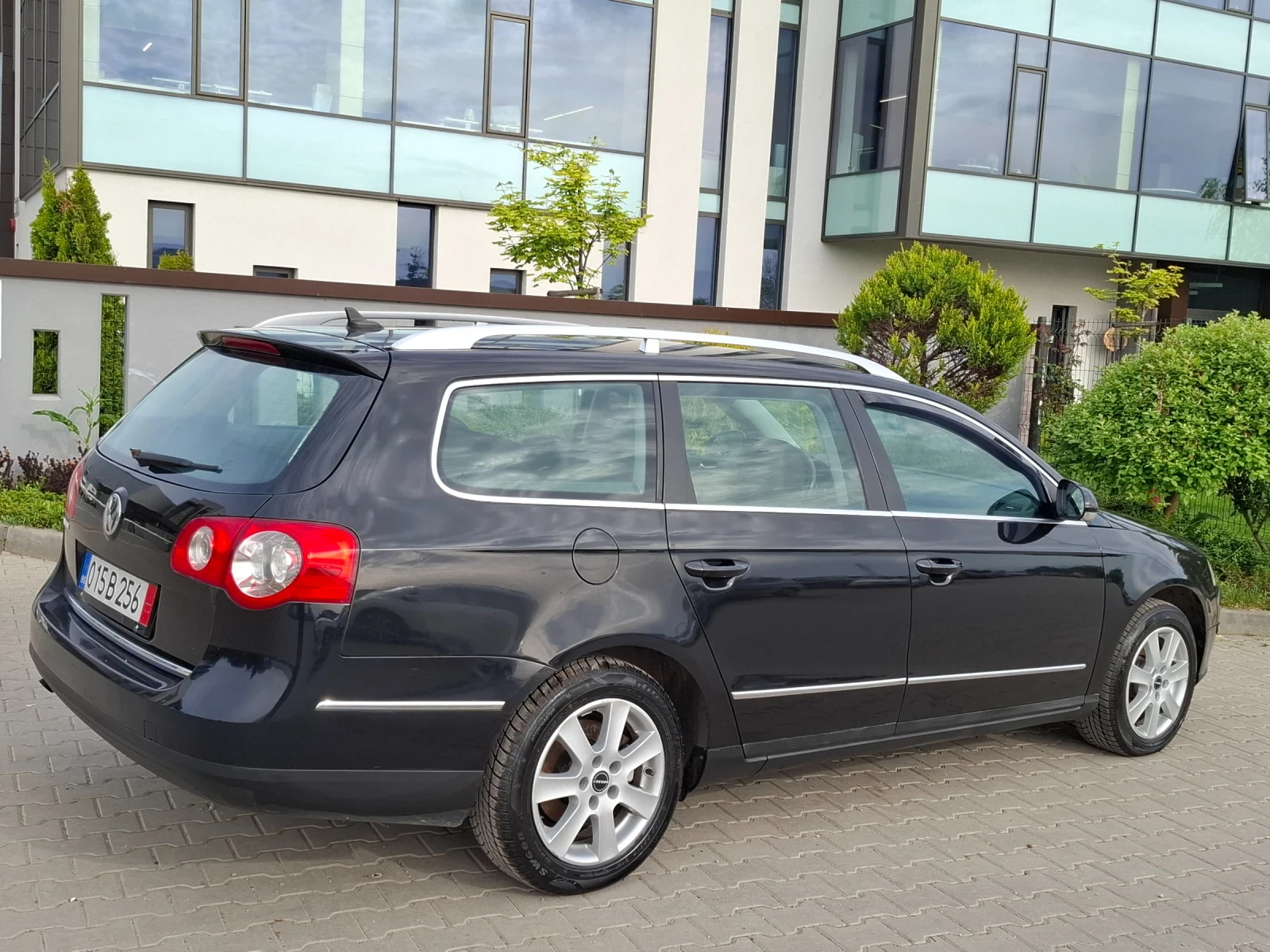 VW Passat 2.0TDI* (140кс)* ABTOMAT* КОЖА* HABИ* * FUL* * * , снимка 10 - Автомобили и джипове - 54461670