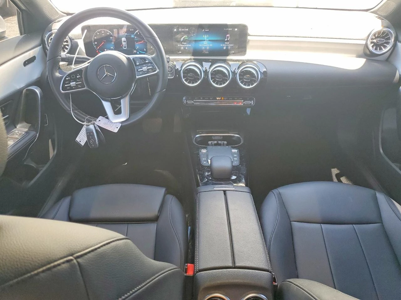 Mercedes-Benz A 220, снимка 8 - Автомобили и джипове - 55068152
