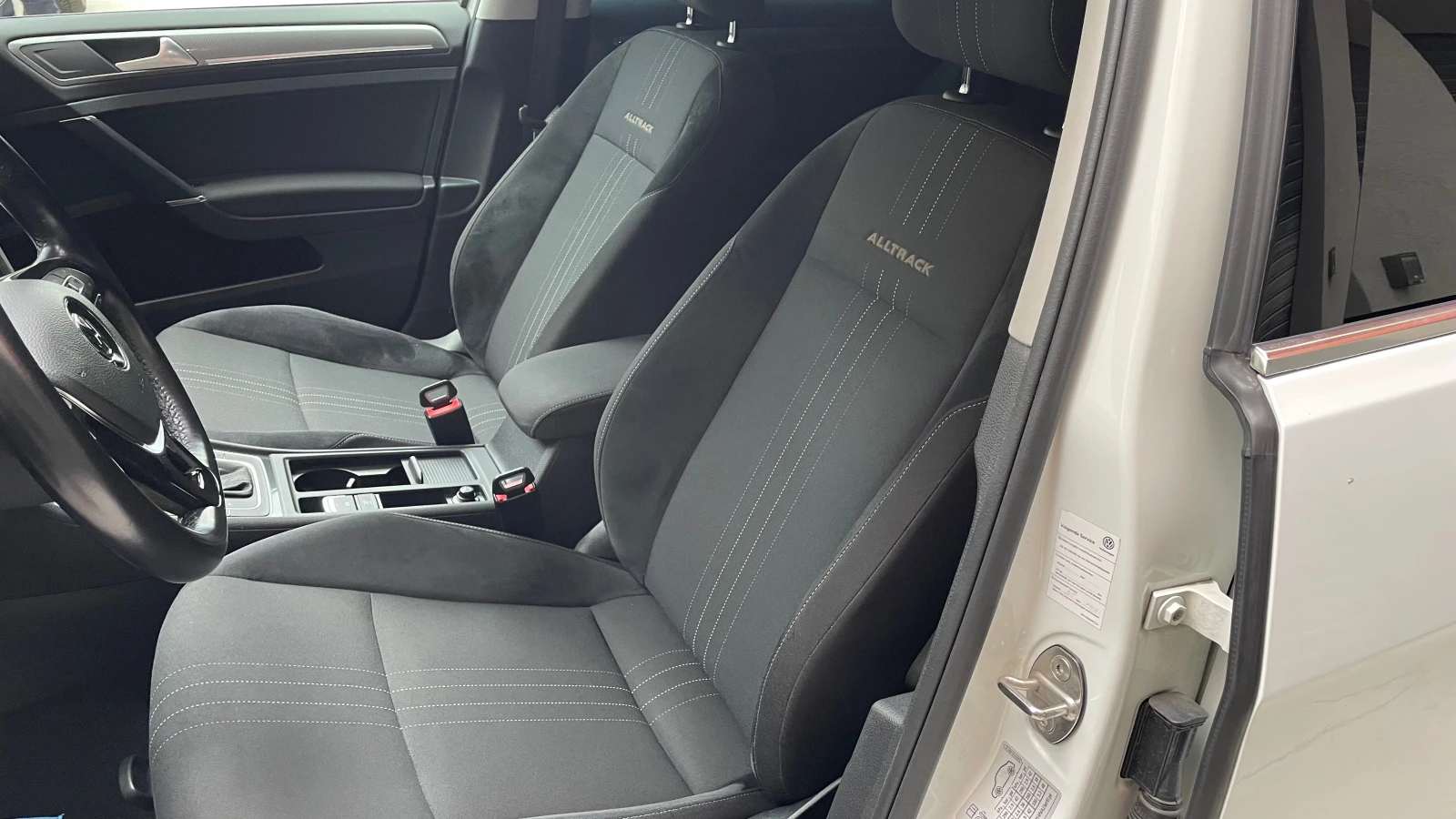 VW Golf Golf 7.5 Alltrack, снимка 11 - Автомобили и джипове - 55152109