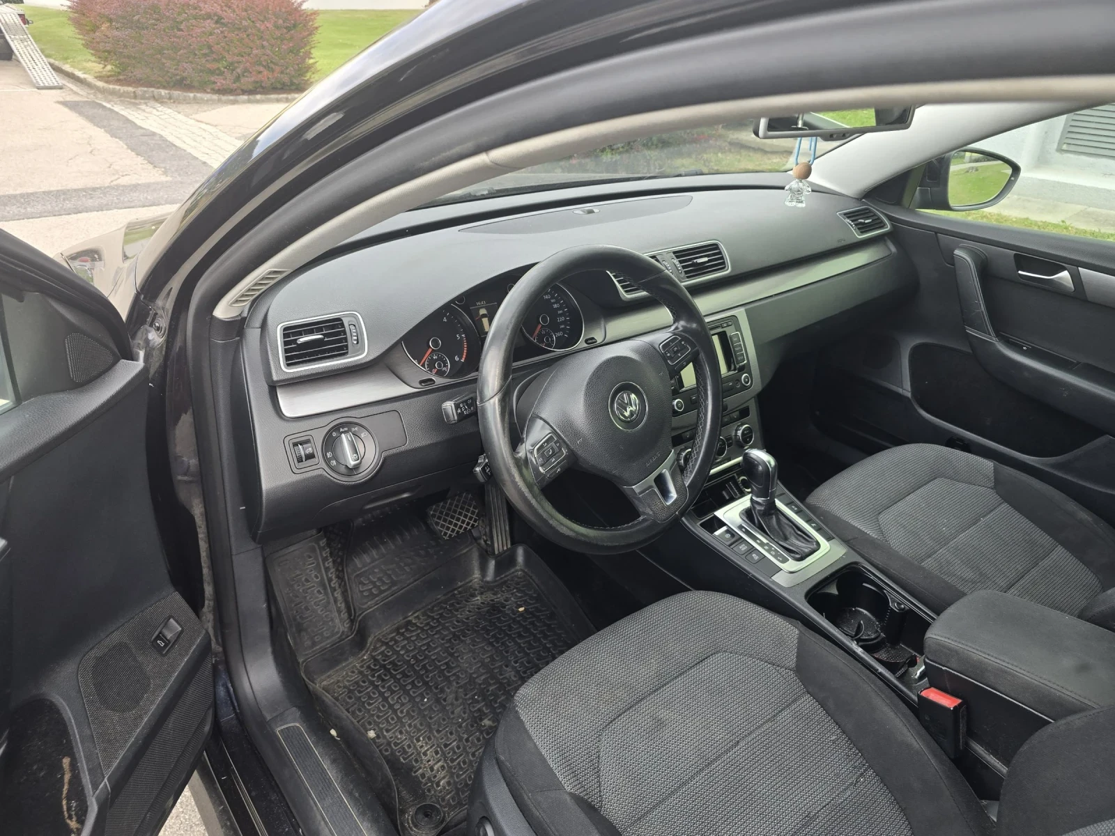 VW Passat 2.0TDI/140/Avtomat , снимка 7 - Автомобили и джипове - 55257322