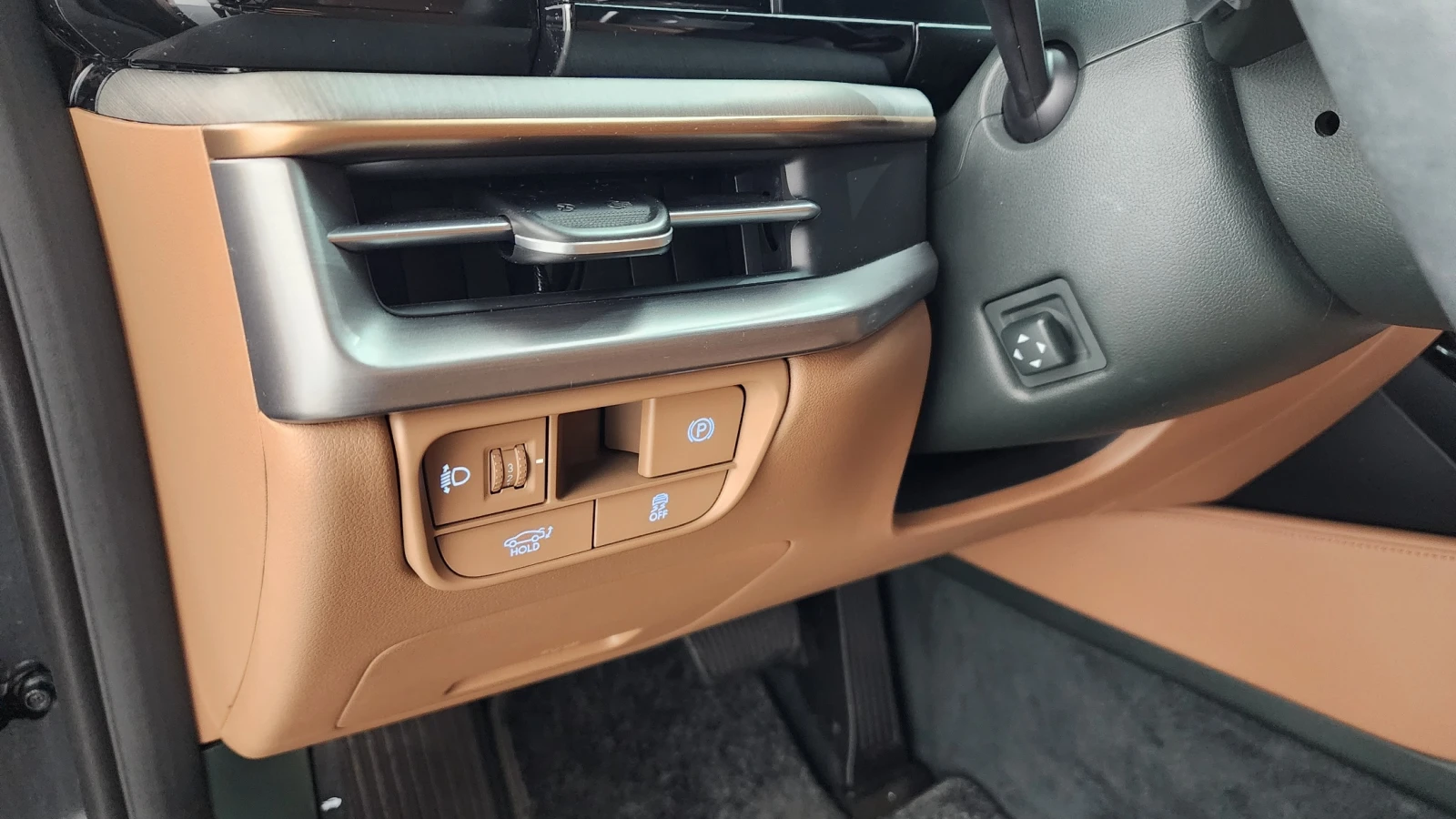 Hyundai Grandeur 2024* CALIGRAPHY* 4X4* МАСАЖ* ОБДУХ* 360* DIS* , снимка 10 - Автомобили и джипове - 55484958