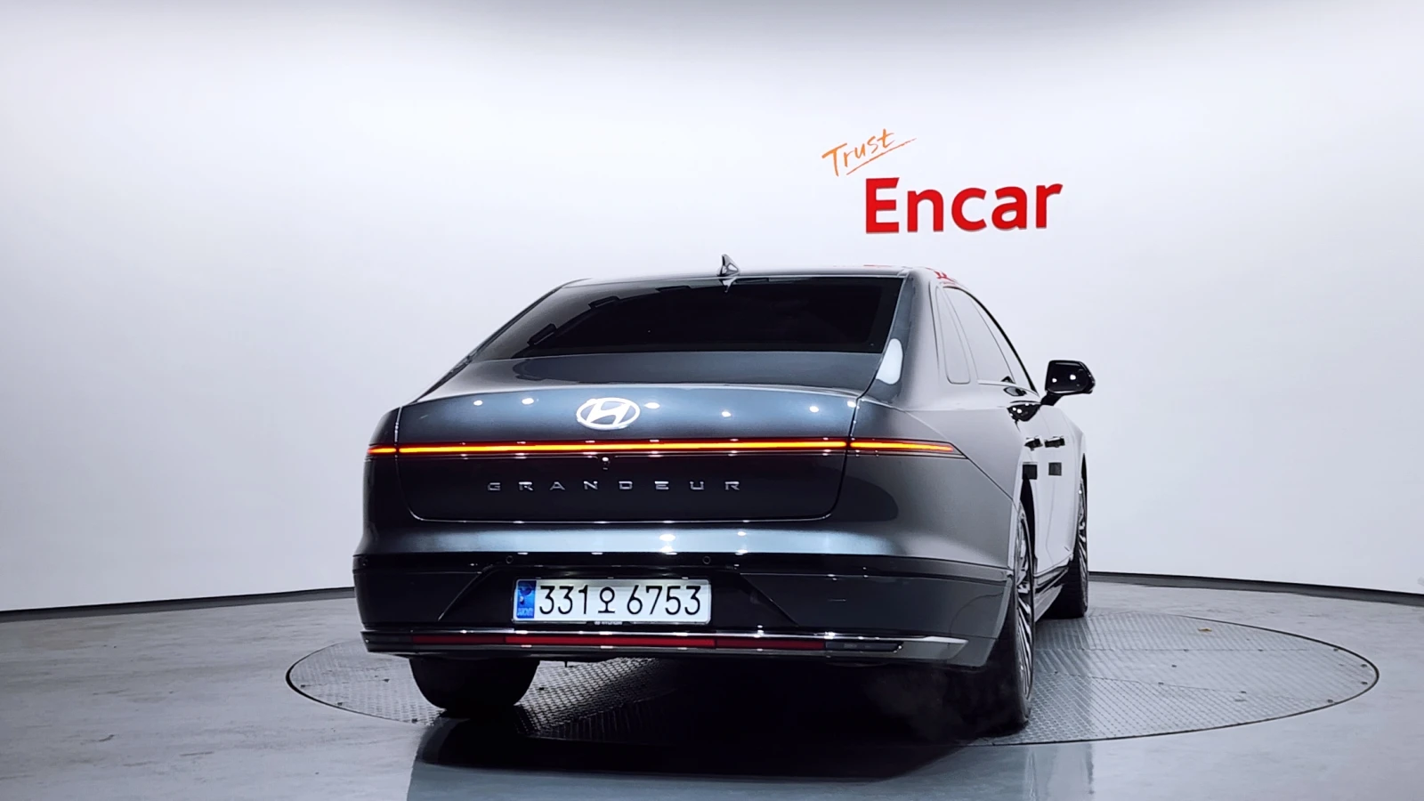 Hyundai Grandeur 2024* CALIGRAPHY* 4X4* МАСАЖ* ОБДУХ* 360* DIS* , снимка 3 - Автомобили и джипове - 55484958