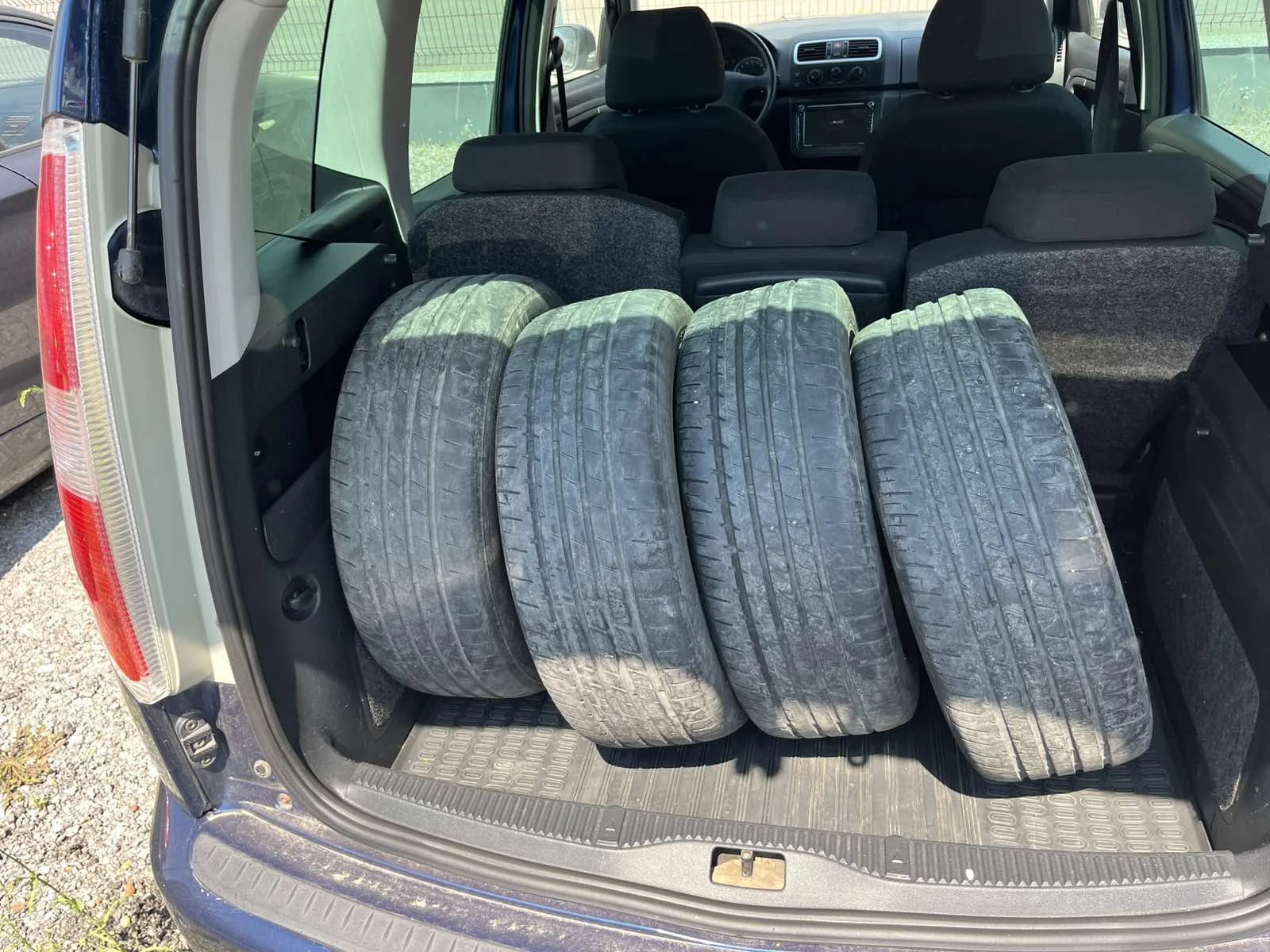 Skoda Roomster, снимка 10 - Автомобили и джипове - 55561478