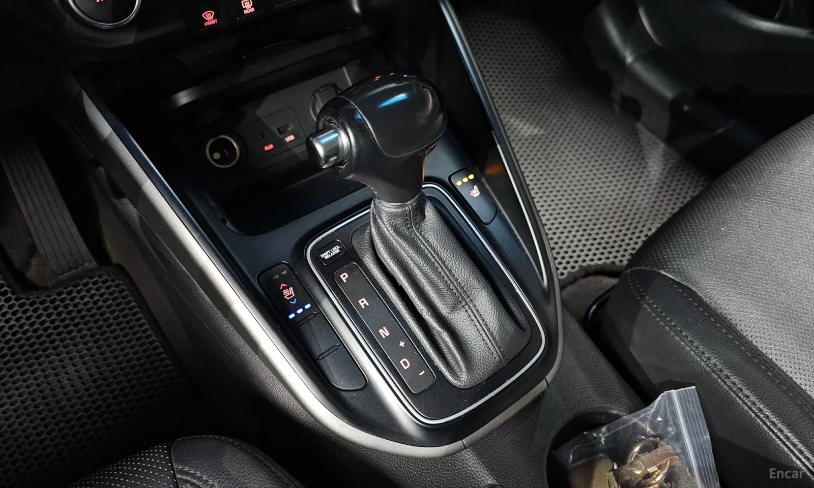 Kia Carens 2.0 само на ГАЗ\Подгреви\Обдухване, снимка 9 - Автомобили и джипове - 55587906