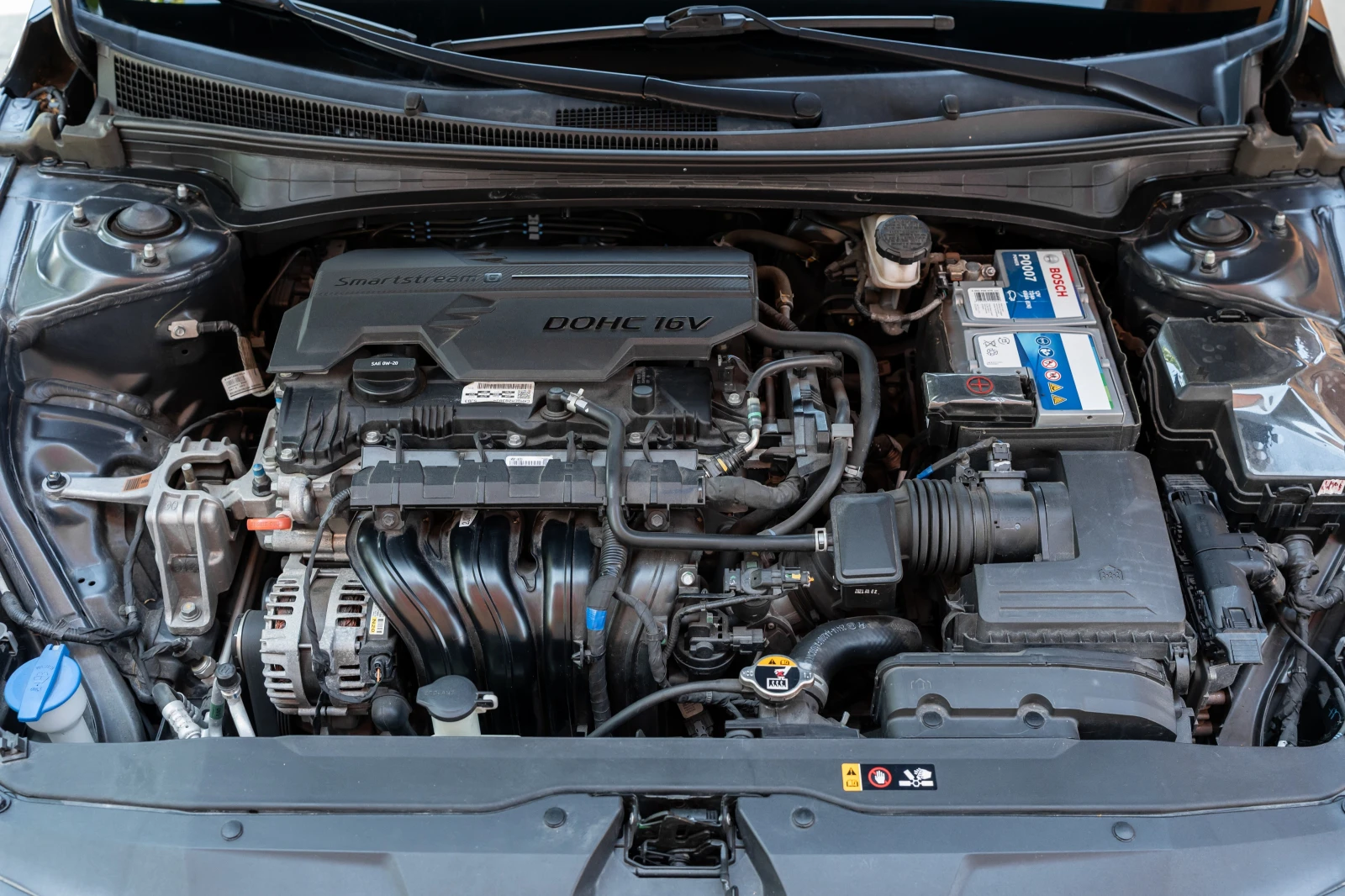 Hyundai Elantra 2.0 БЕНЗИН АВТОМАТ, снимка 13 - Автомобили и джипове - 55656858