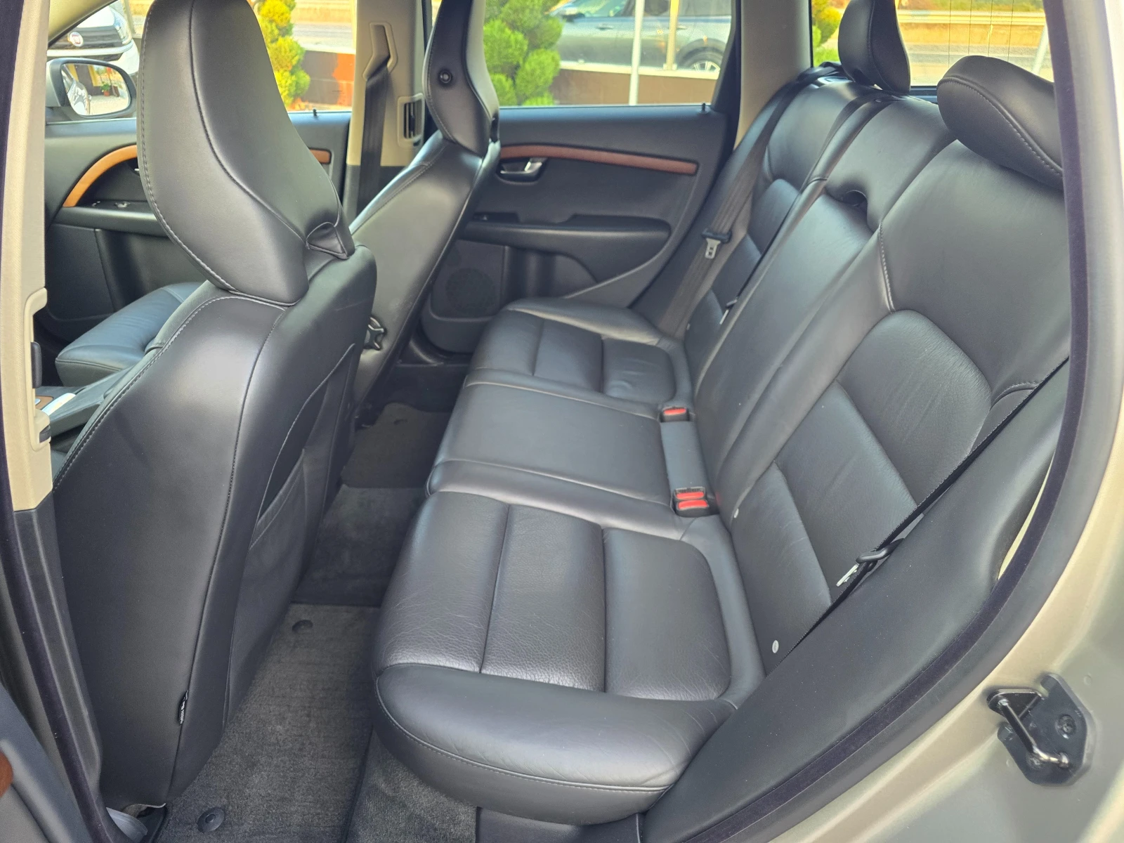 Volvo V70 2, 4 D ������� !! 185��. ��� ����  | Mobile.bg � ����������� 11