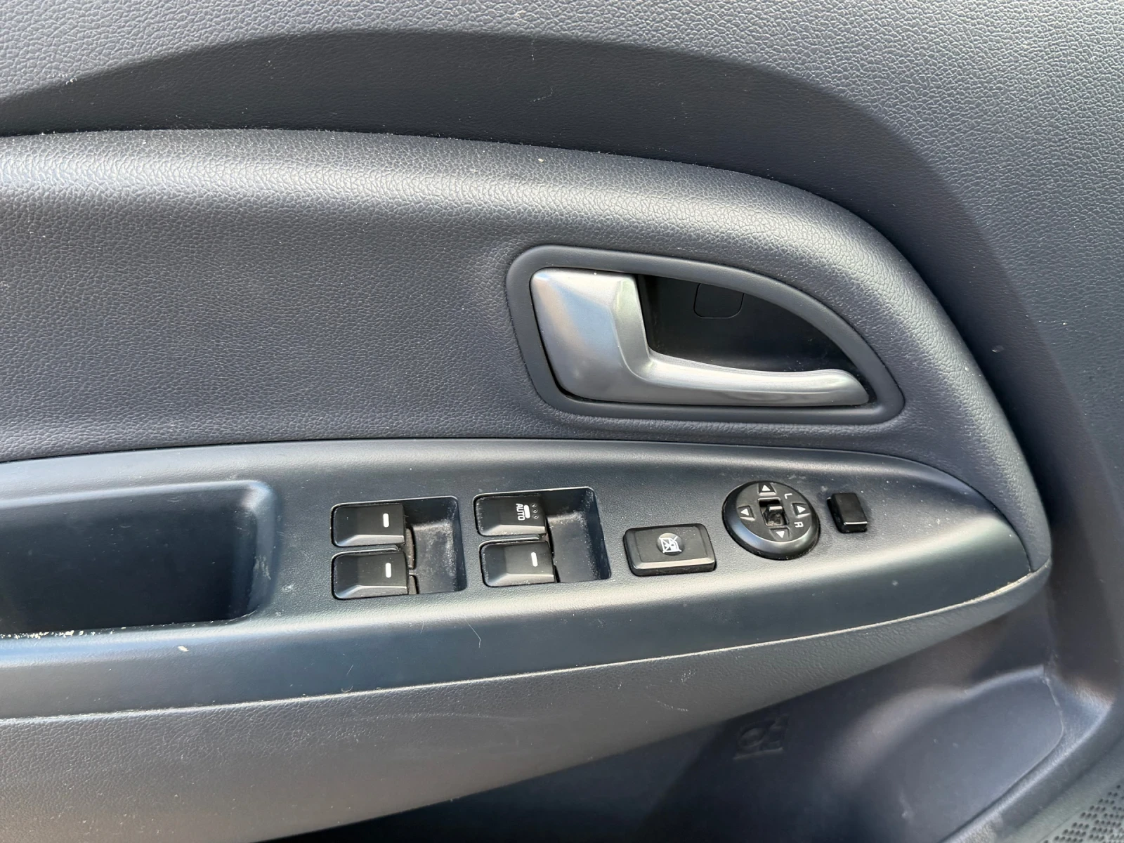 Kia Rio 1.2i 2016 euro6B 5врати, снимка 8 - Автомобили и джипове - 56150076