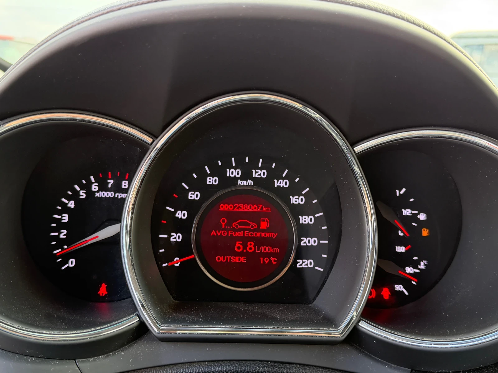 Kia Rio 1.2i 2016 euro6B 5врати, снимка 9 - Автомобили и джипове - 56150076