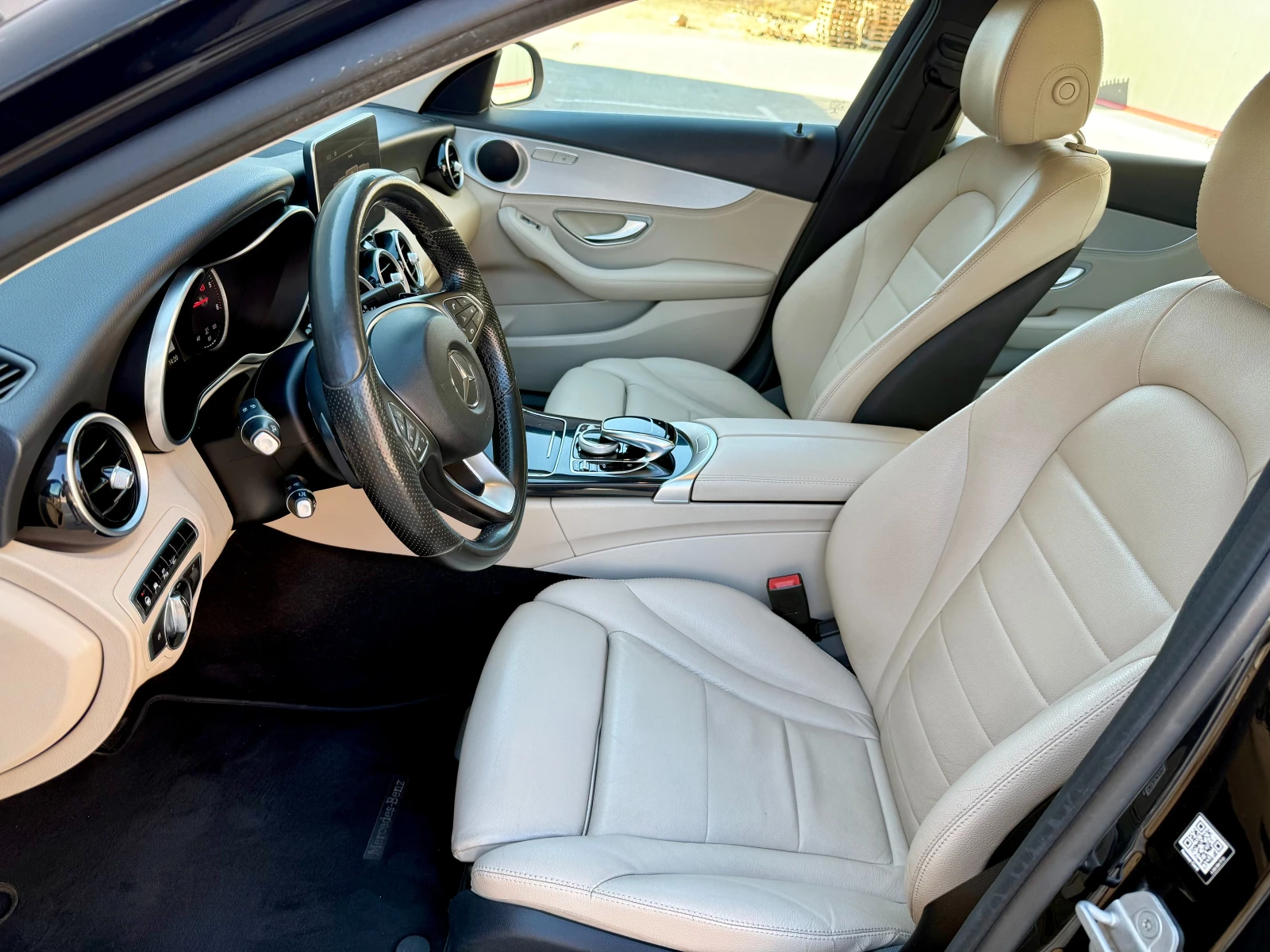 Mercedes-Benz C 250 CDI 4MATIC AMG Distronic Plus, снимка 9 - Автомобили и джипове - 56318751