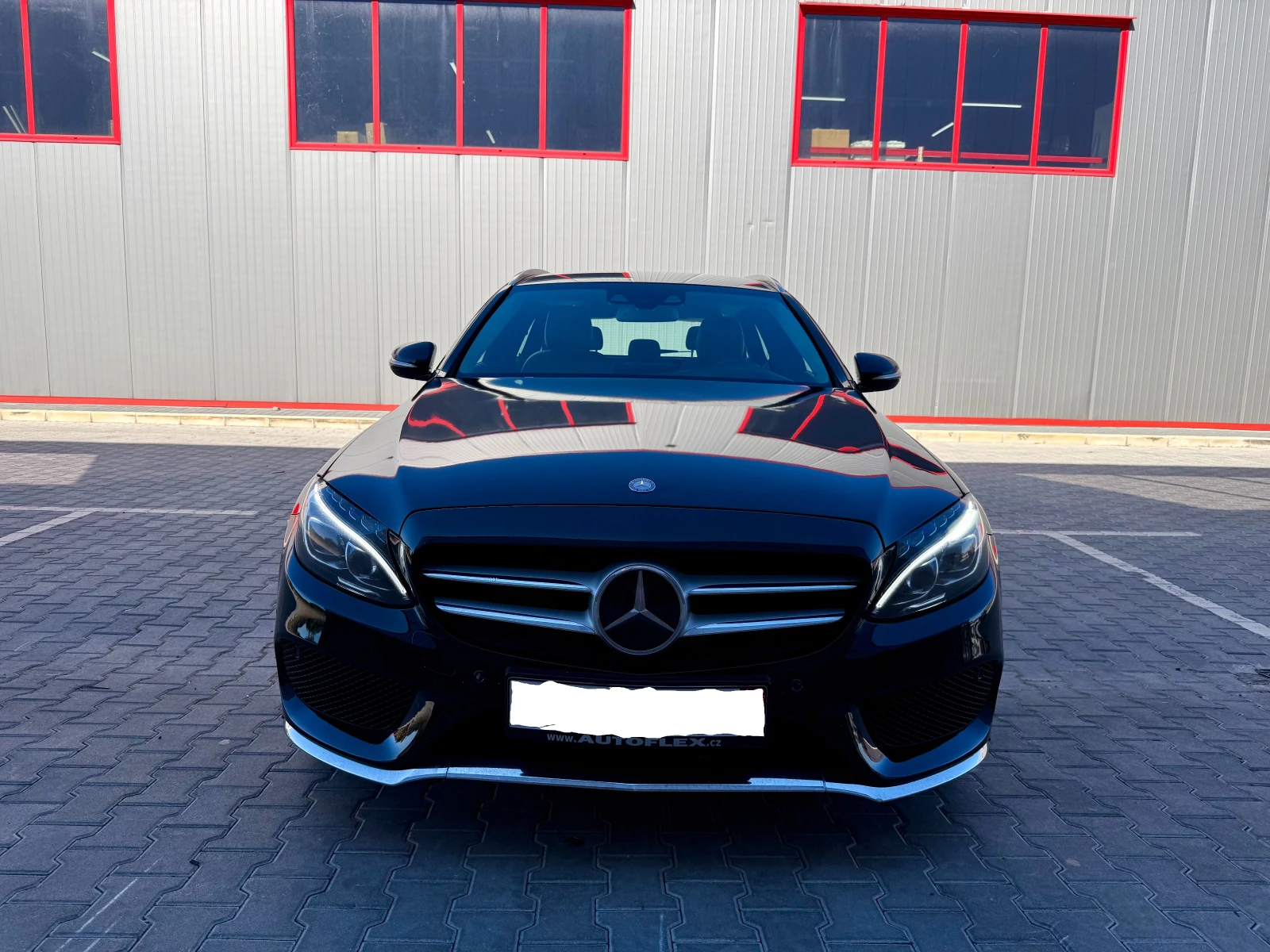 Mercedes-Benz C 250 CDI 4MATIC AMG Distronic Plus, снимка 2 - Автомобили и джипове - 56318751
