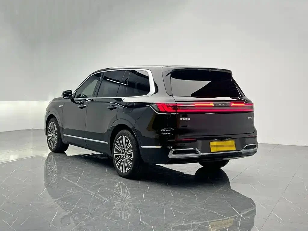 Geely Galaxy M9 210km 4WD, снимка 4 - Автомобили и джипове - 56716626
