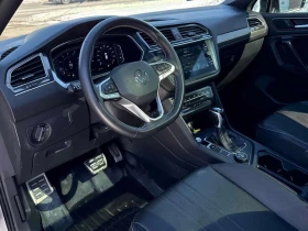 VW Tiguan Comfortline R Line Black Edition| DISTRONIC| CARFX, снимка 10