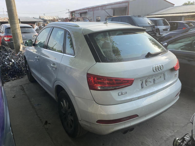 Audi Q3 2.0tdi, снимка 3 - Автомобили и джипове - 47144370