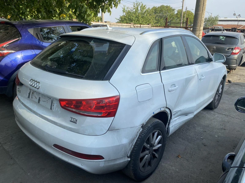 Audi Q3 2.0tdi, снимка 4 - Автомобили и джипове - 47144370