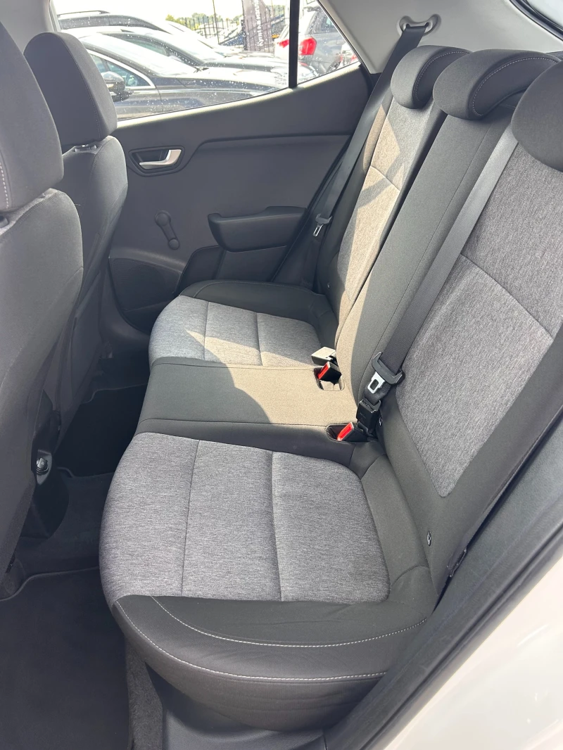 Kia Stonic 1.6CRDI NAVI/KAMERA EURO 6, снимка 10 - Автомобили и джипове - 51063958