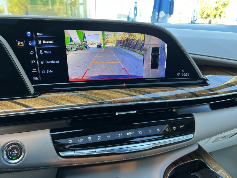 Cadillac Escalade 6.2 V8/SPORT PLATINUM/AKG/HEAD UP/PANO/7-МЕСТЕН/, снимка 11 - Автомобили и джипове - 51282980