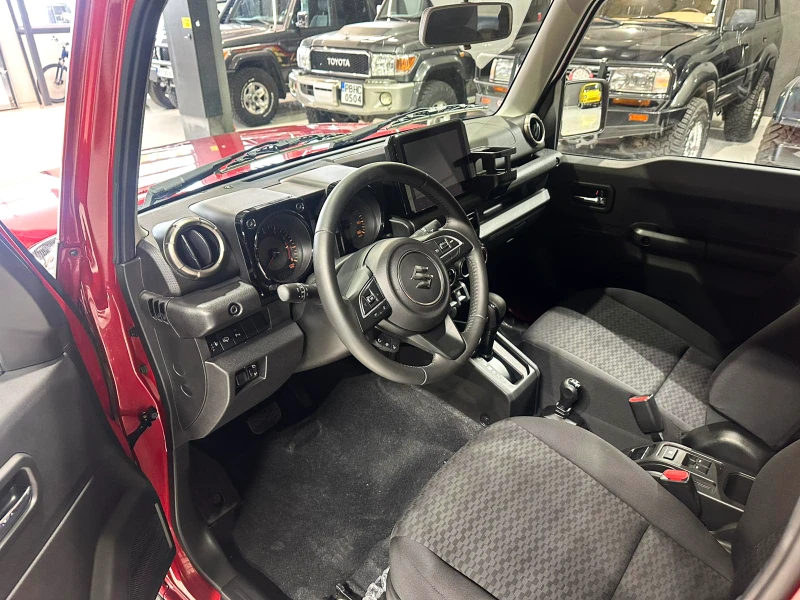 Suzuki Jimny 1.5/5 Door, снимка 10 - Автомобили и джипове - 52400465