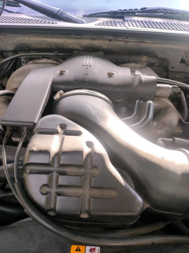 Lincoln Navigator 5.4 V8 32 valve, снимка 8 - Автомобили и джипове - 52828415