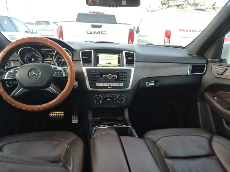 Mercedes-Benz ML 400 * CARFAX * БЕЗ ПЪРВОНАЧАЛНА ВНОСКА, снимка 10 - Автомобили и джипове - 52907864