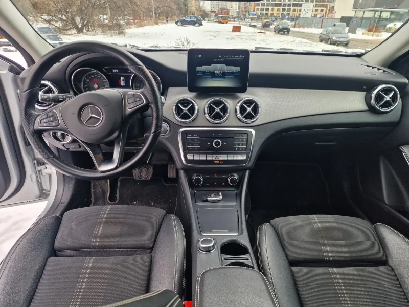 Mercedes-Benz GLA 220 СЕРВИЗНА ИСТОРИЯ В SILVER STAR СОФИЯ , снимка 8 - Автомобили и джипове - 53032394