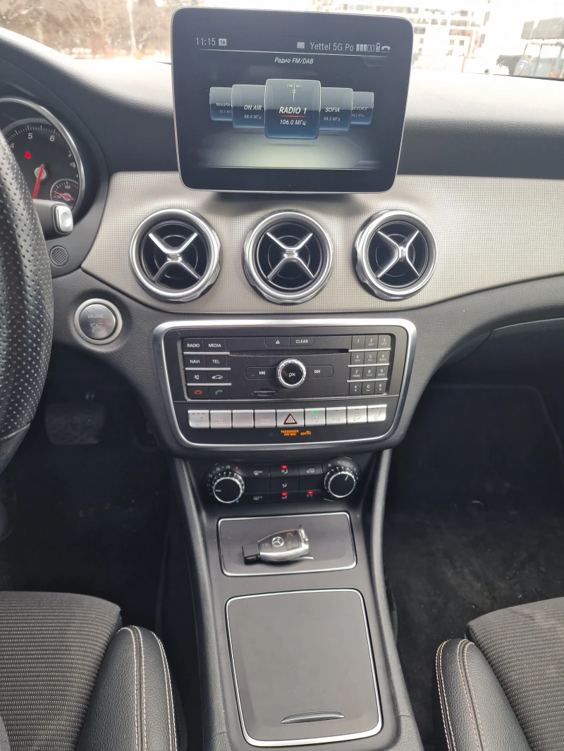 Mercedes-Benz GLA 220 СЕРВИЗНА ИСТОРИЯ В SILVER STAR СОФИЯ , снимка 14 - Автомобили и джипове - 53032394