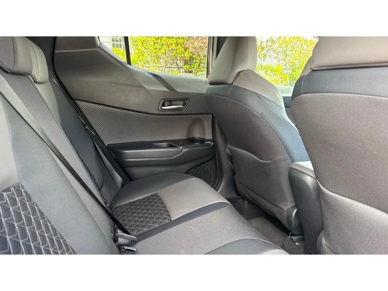 Toyota C-HR 1.8 HSD CHIC Bi-Tone - изображение 7