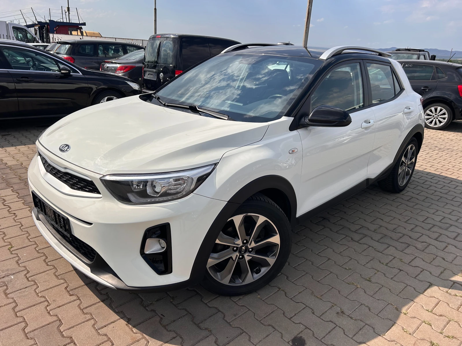 Kia Stonic 1.6CRDI NAVI/KAMERA EURO 6, снимка 1