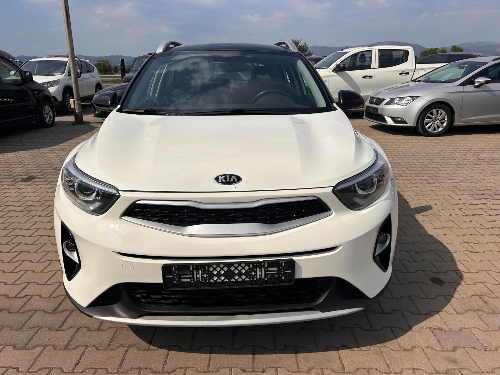 Kia Stonic 1.6CRDI NAVI/KAMERA EURO 6 - изображение 3