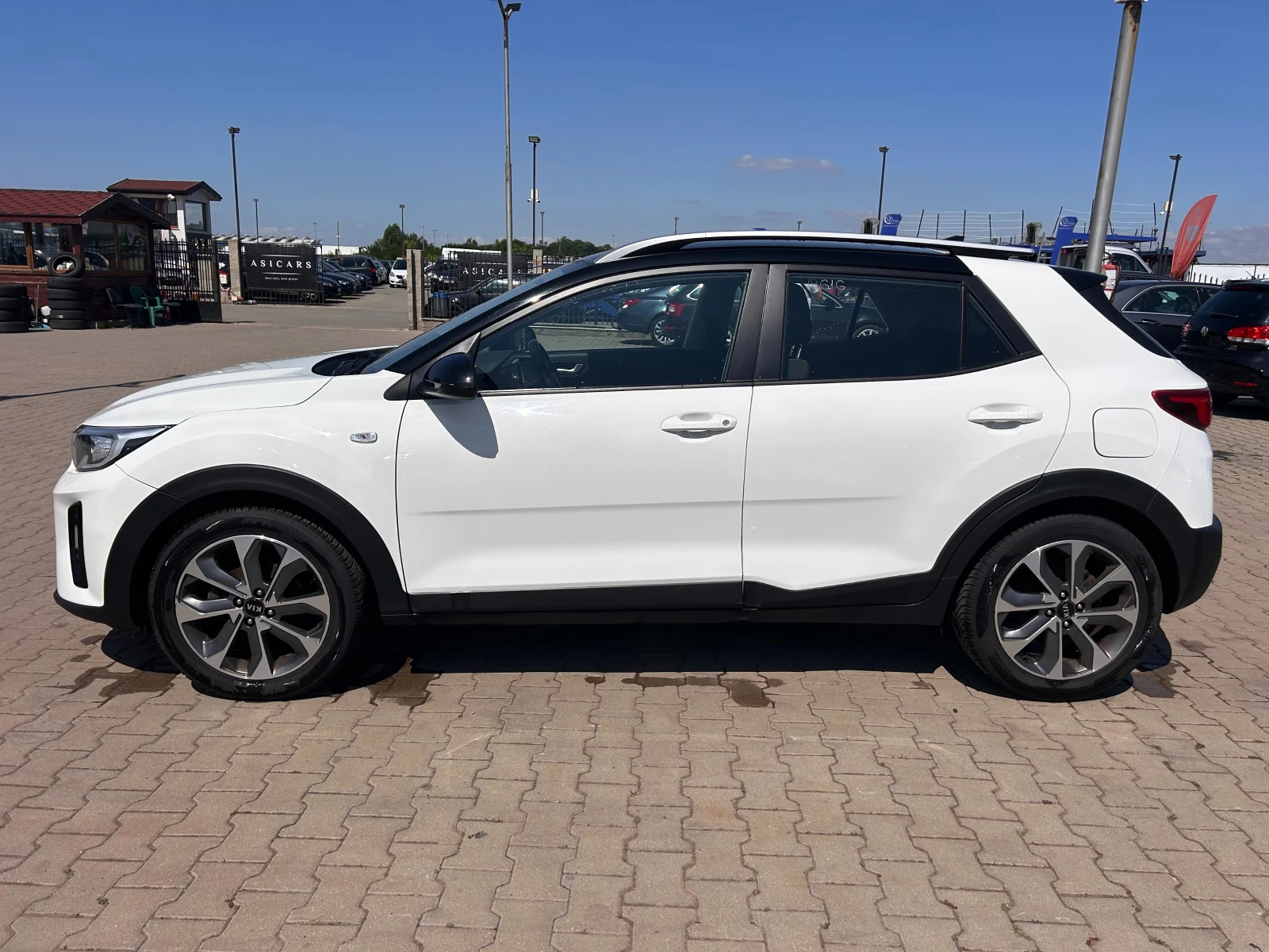 Kia Stonic 1.6CRDI NAVI/KAMERA EURO 6 - изображение 9