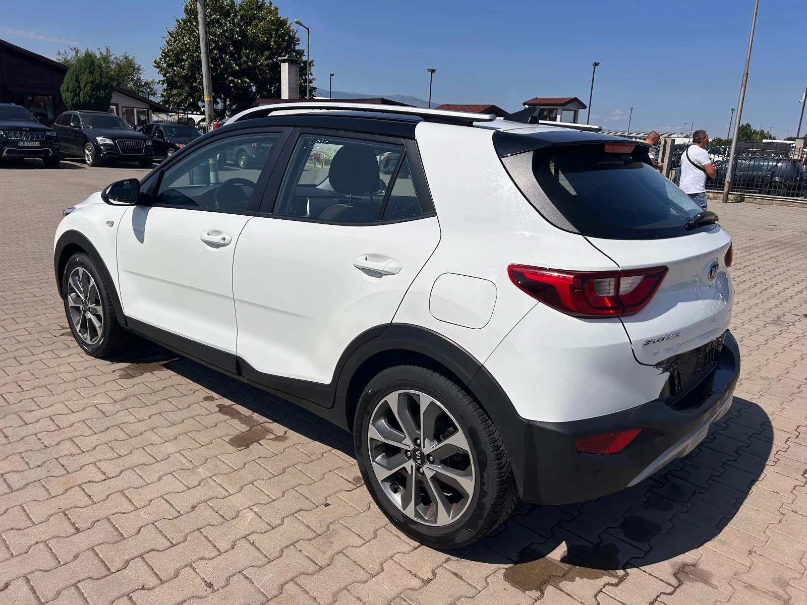 Kia Stonic 1.6CRDI NAVI/KAMERA EURO 6 - изображение 8
