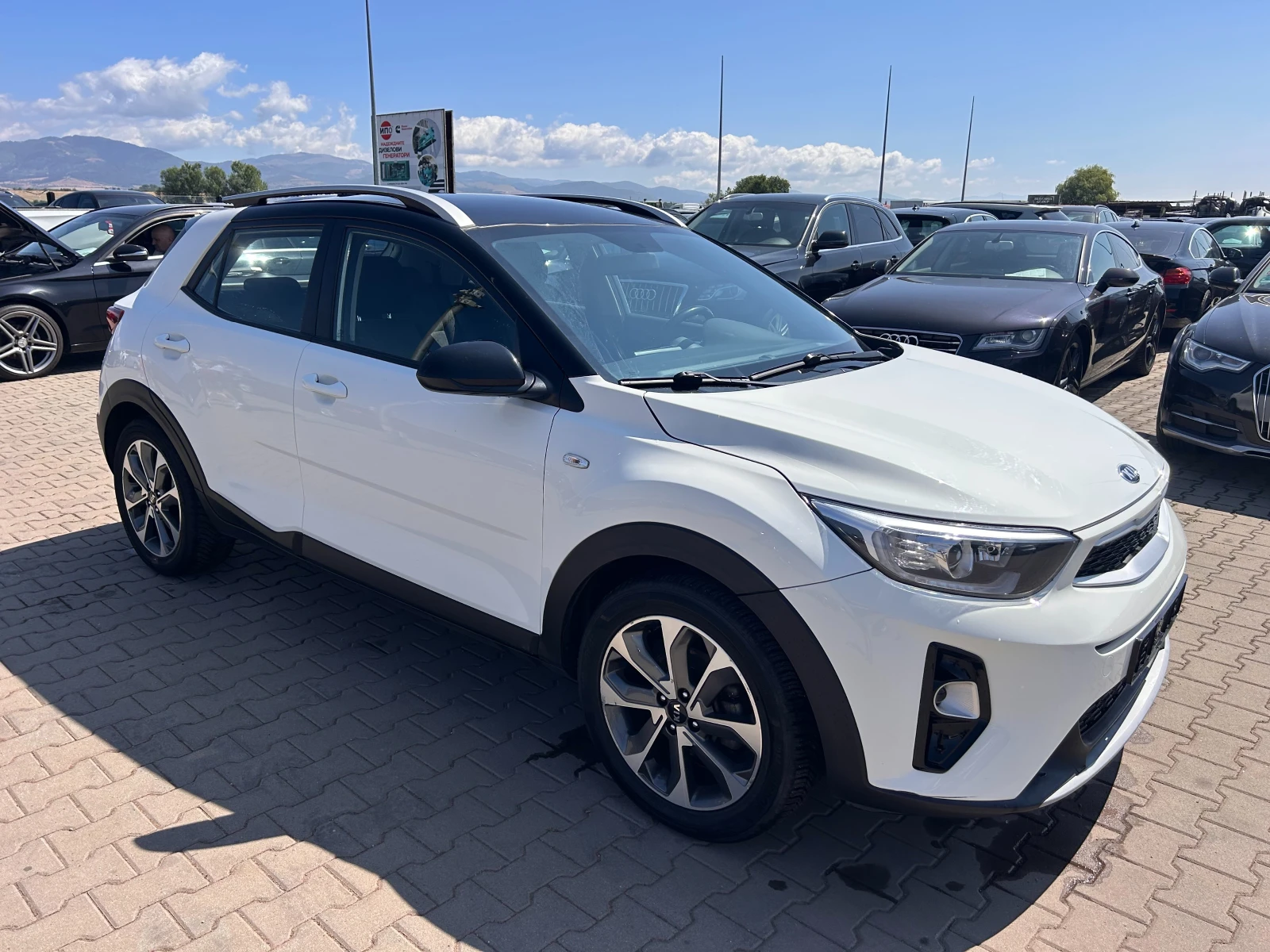 Kia Stonic 1.6CRDI NAVI/KAMERA EURO 6 - изображение 4
