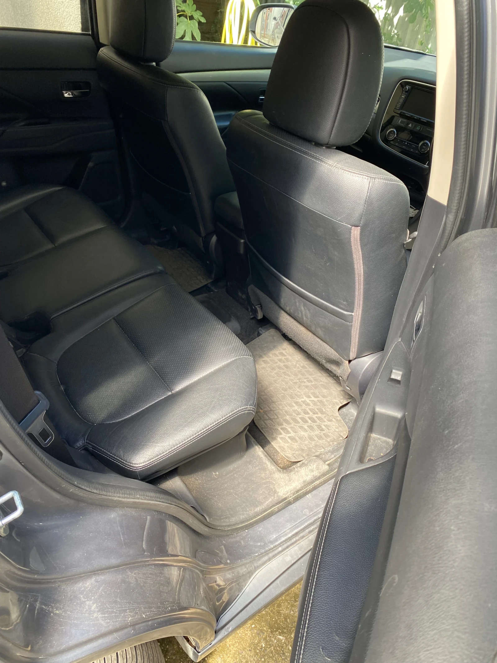Mitsubishi Outlander Mitsubishi Outlander 2.0 PHEV  Plug-in Hybrid 4x4 - изображение 10