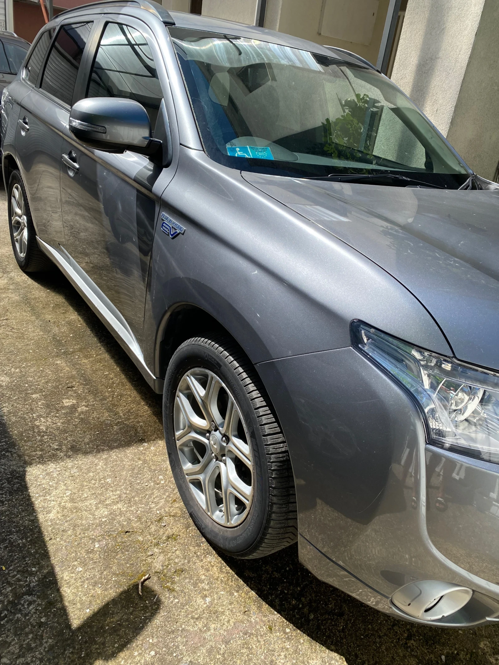 Mitsubishi Outlander Mitsubishi Outlander 2.0 PHEV  Plug-in Hybrid 4x4 - изображение 4