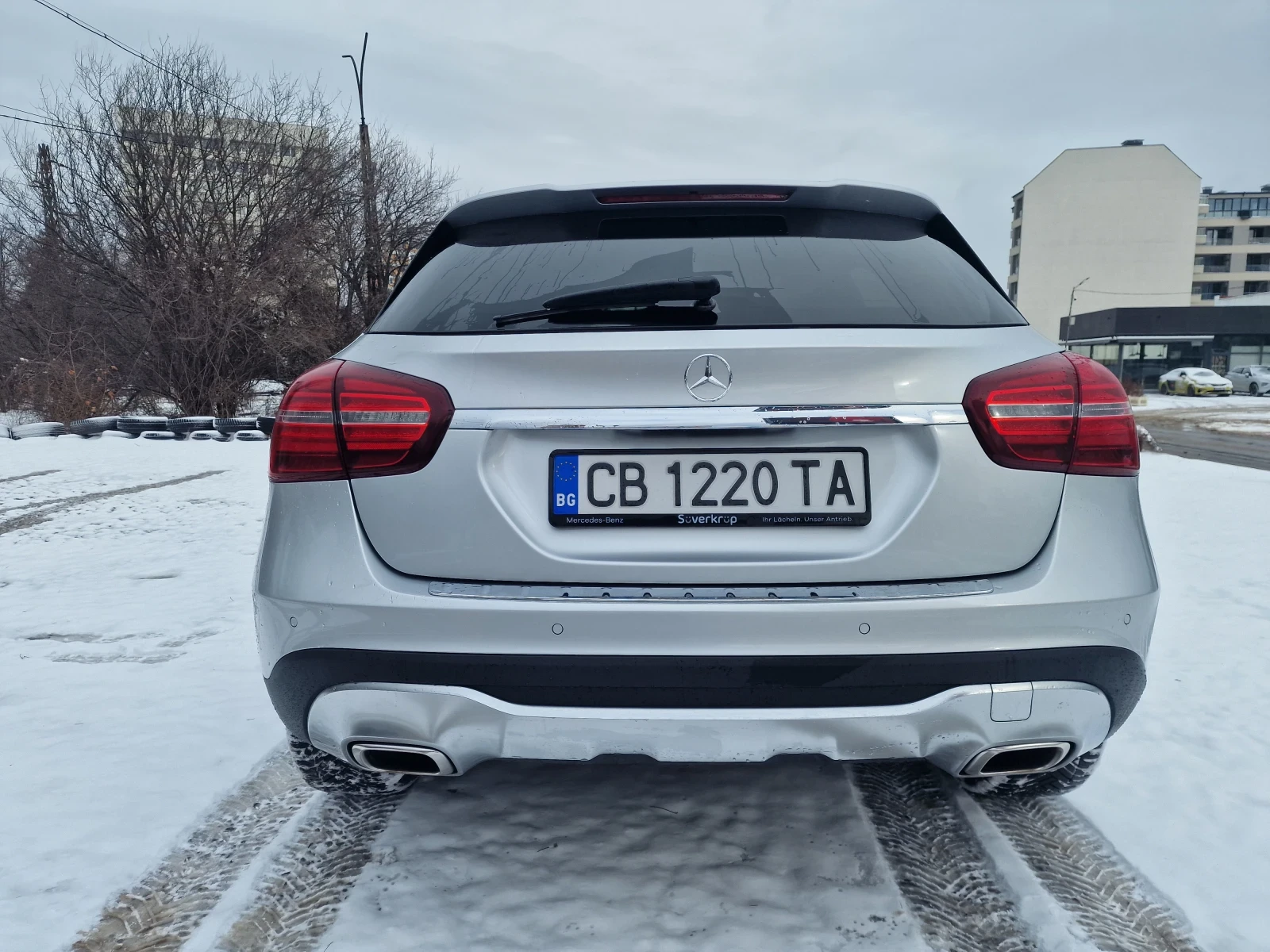 Mercedes-Benz GLA 220 СЕРВИЗНА ИСТОРИЯ В SILVER STAR СОФИЯ  - изображение 2