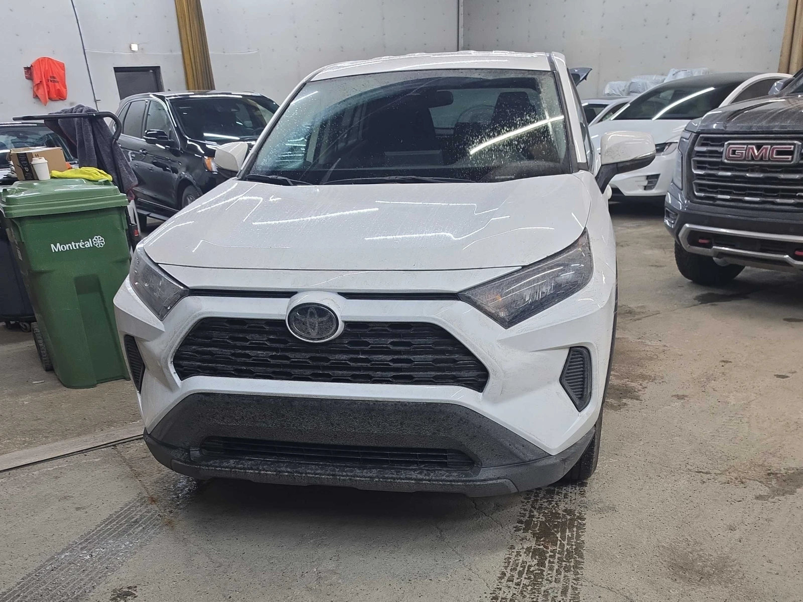 Toyota Rav4 LE * * CARFAX * * АВТО КРЕДИТ * * , снимка 2 - Автомобили и джипове - 53919195