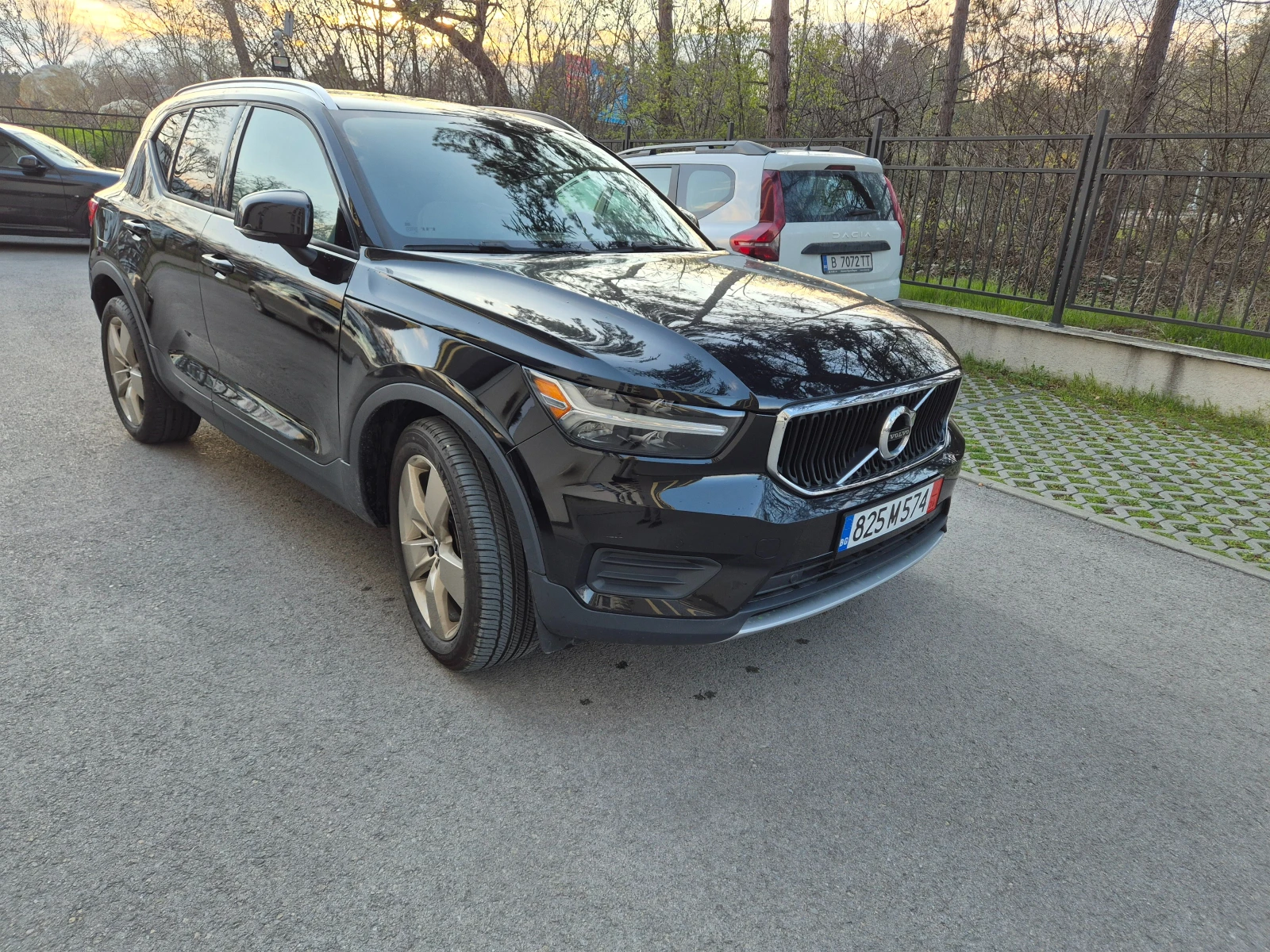 Volvo XC40 Т5. 4х4.LED. NAVI. 59 хил.км. 252к.с. LANE ASSIST., снимка 7 - Автомобили и джипове - 54059965